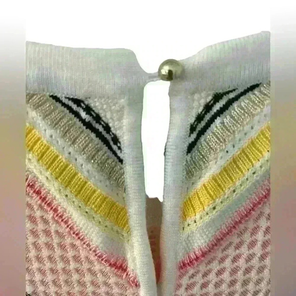 White House Black Market Knit Tank Top with Gold Metallic Threads. Size Small - Picture 4 of 9